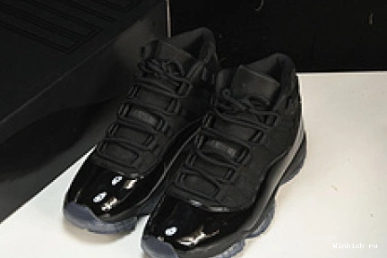 - JORDAN CAP RETRO GOWN AND 11 1210